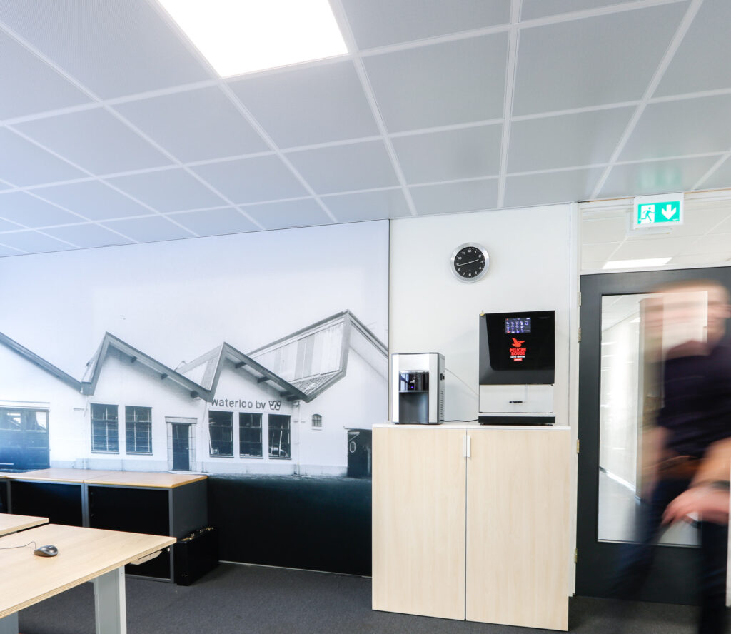 db9729ff-0888-4a2f-9514-56315248a87e